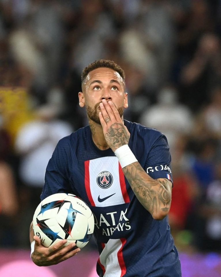 巴黎轻取智利,内马尔高光表现 巴黎轻取智利,内马尔高光表现