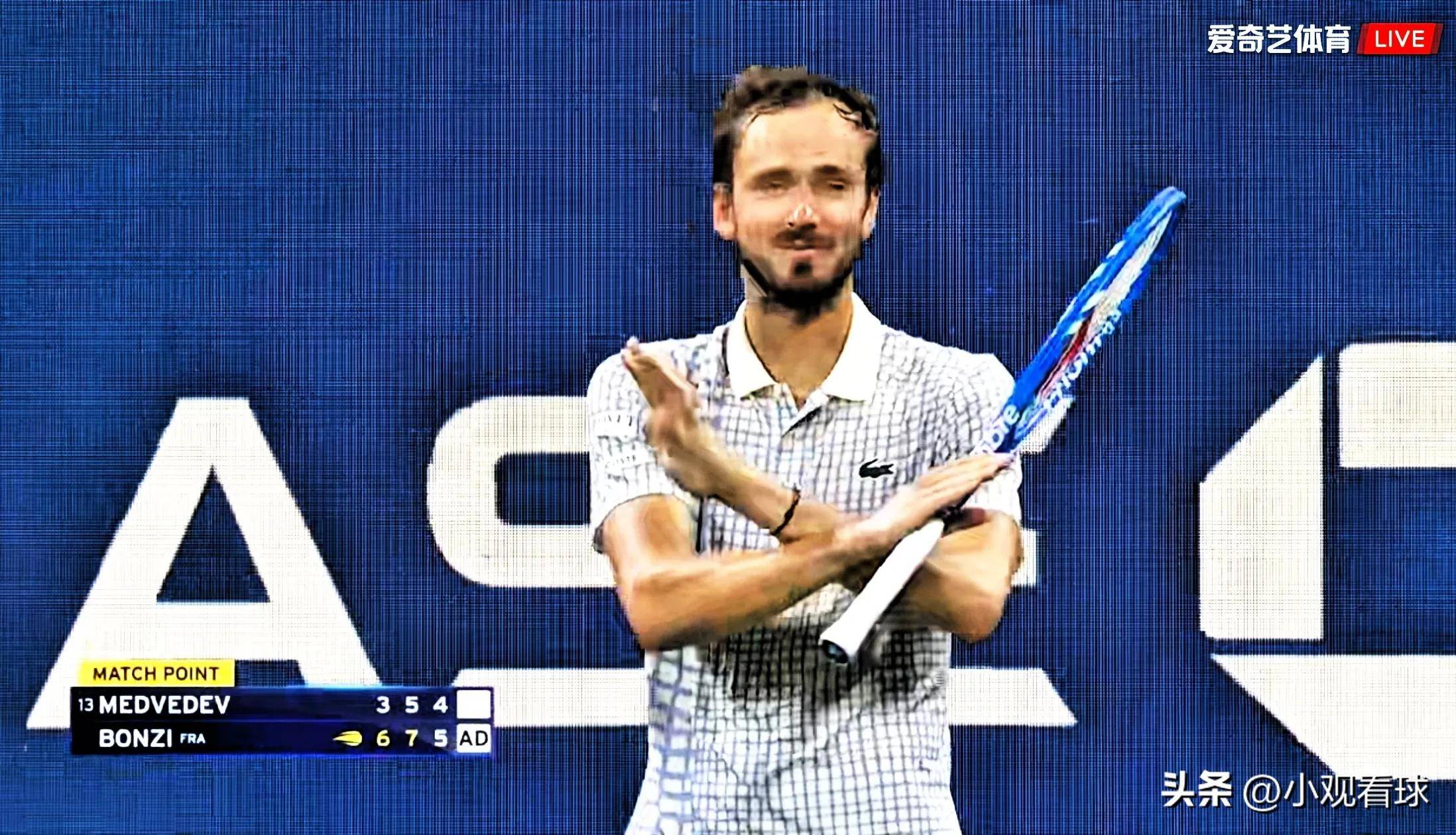 澳大利亚网球队血洗意大利网球队,梅德韦杰夫统治全场的简单介绍 澳大利亚网球队血洗意大利网球队,梅德韦杰夫统治全场的简单介绍