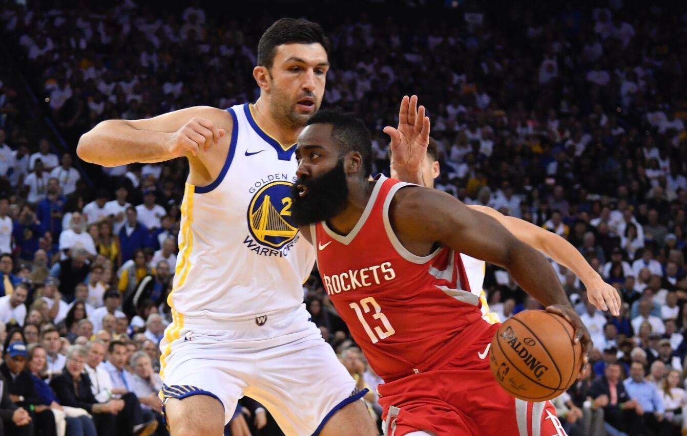 包含德累斯顿队击败对手，士气高昂朝着更高目标前进的词条