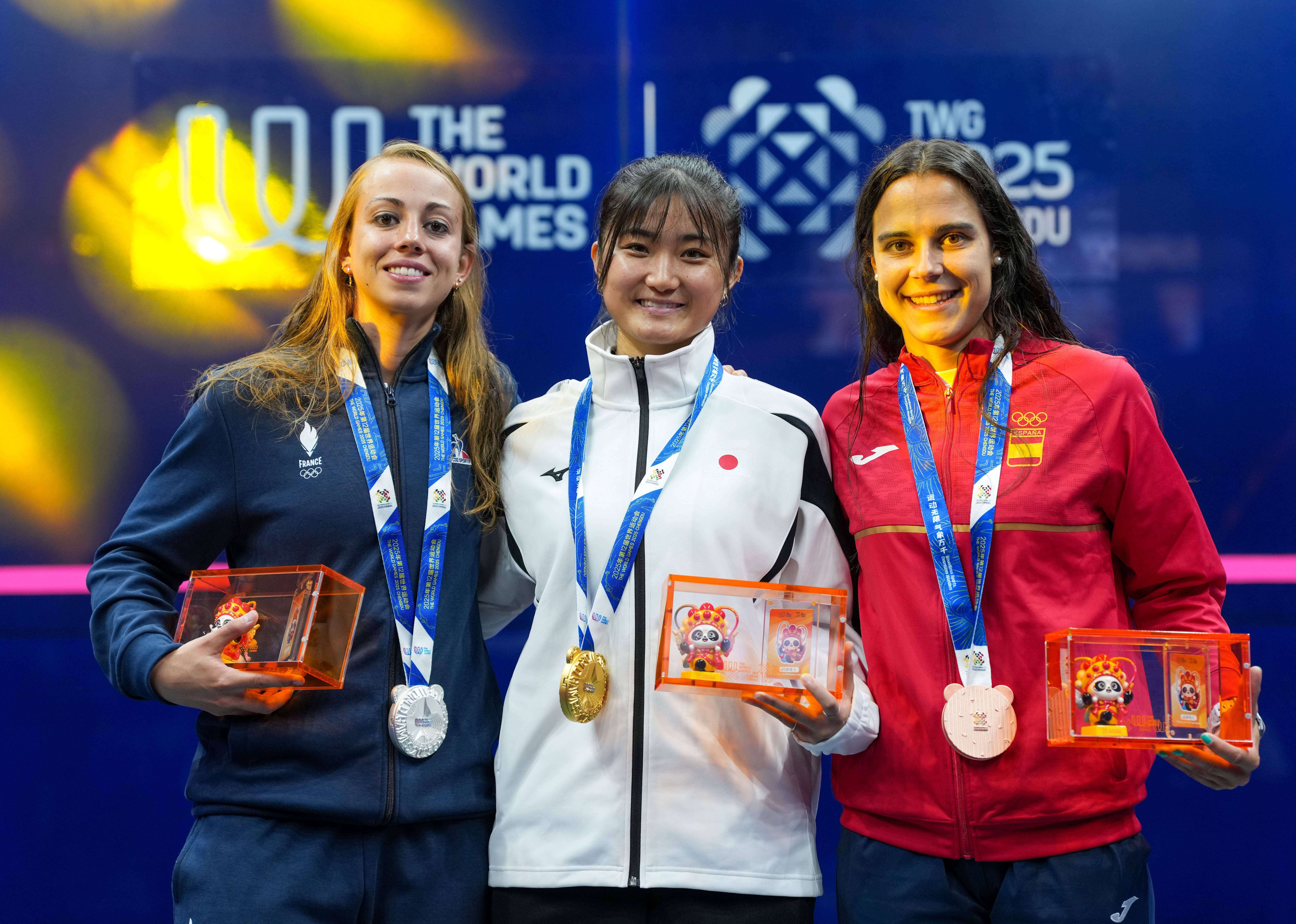 关于法国射箭选手夺下金牌，获得国家荣誉的信息