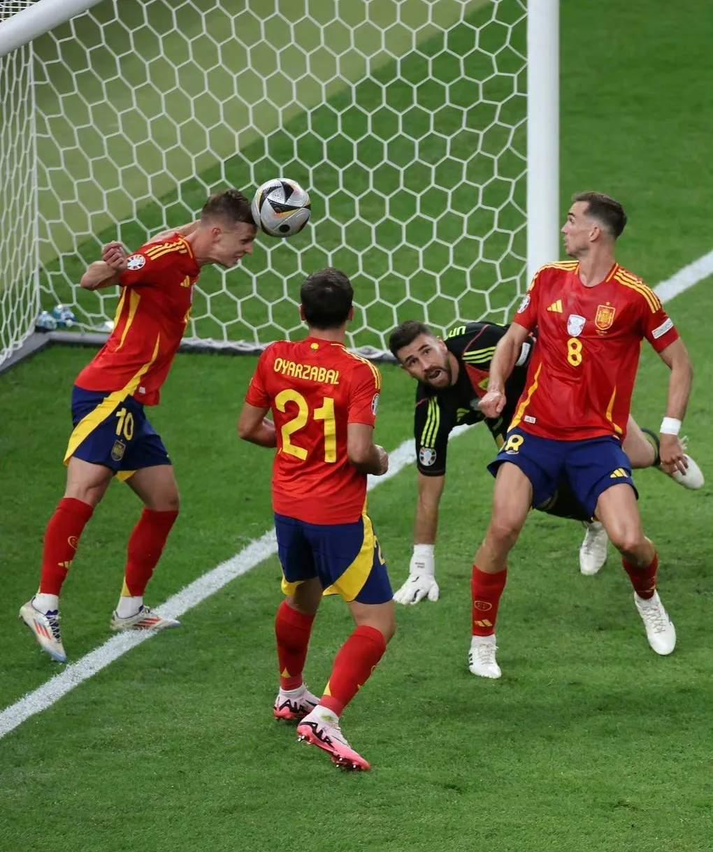 开云体育入口-欧洲篮球联赛中一场激烈的胜负之争