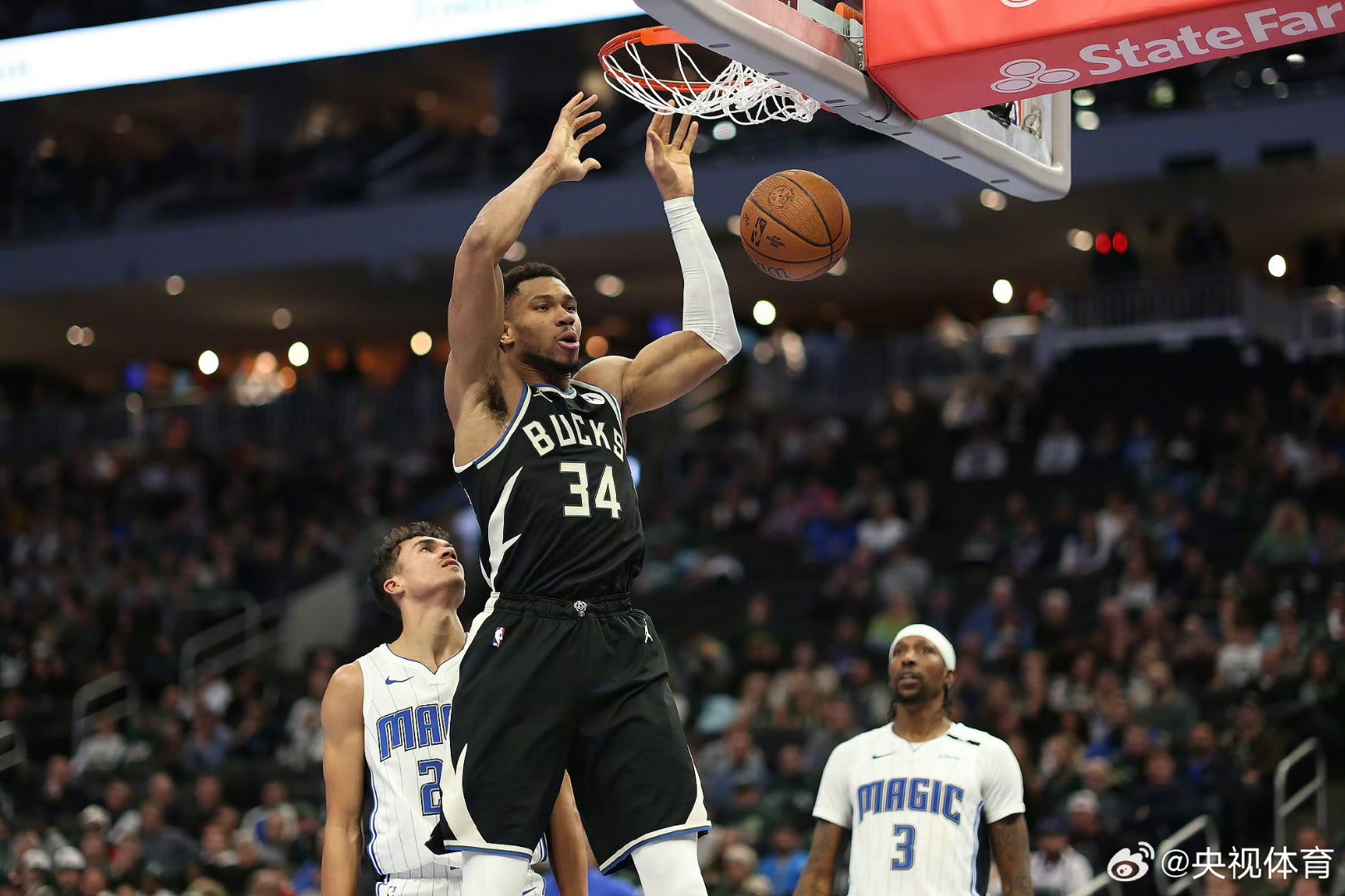 关于雄鹿轻取老鹰,全队发挥出色取得连胜的信息 关于雄鹿轻取老鹰,全队发挥出色取得连胜的信息