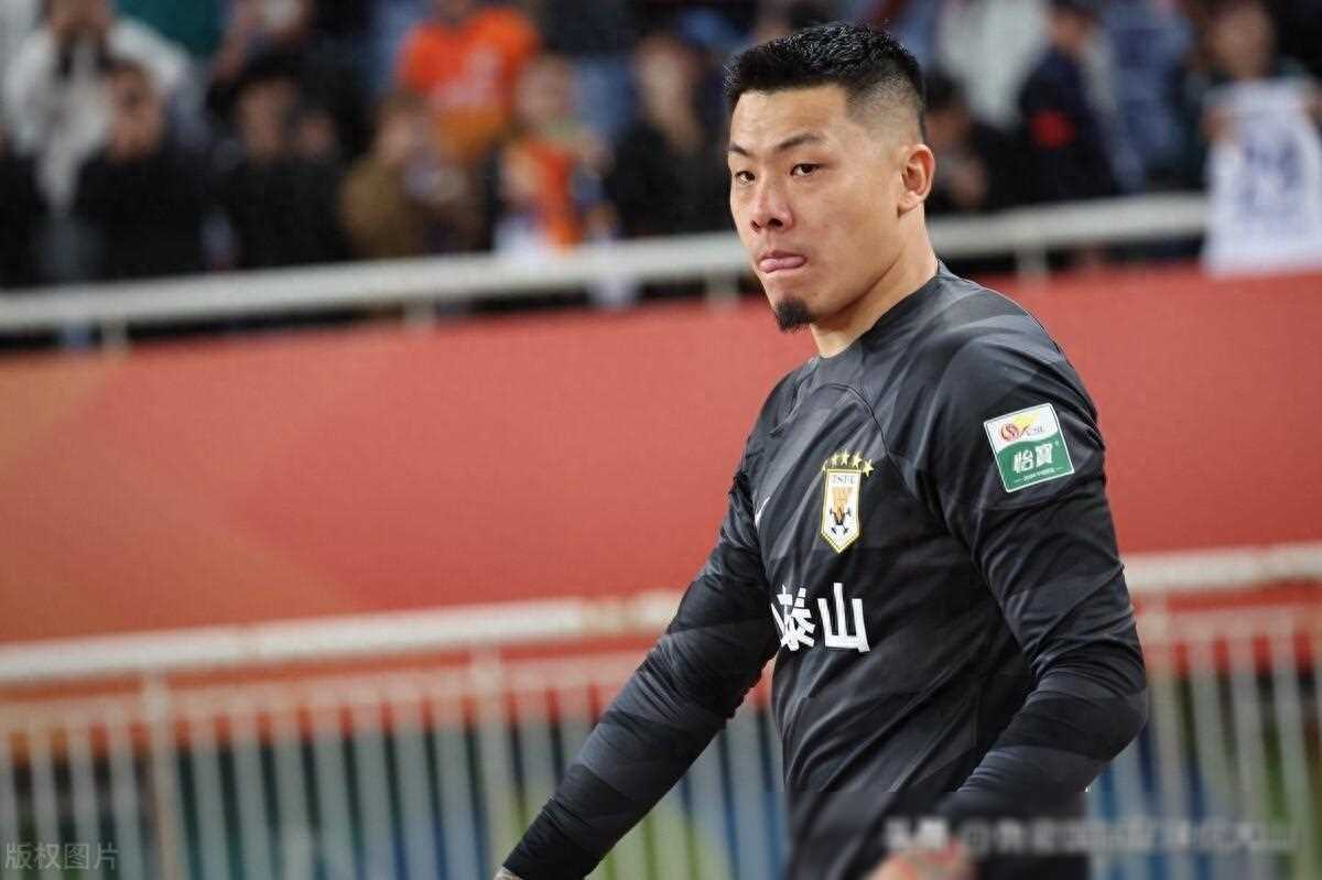 青海队积极进攻，赢得重要胜利