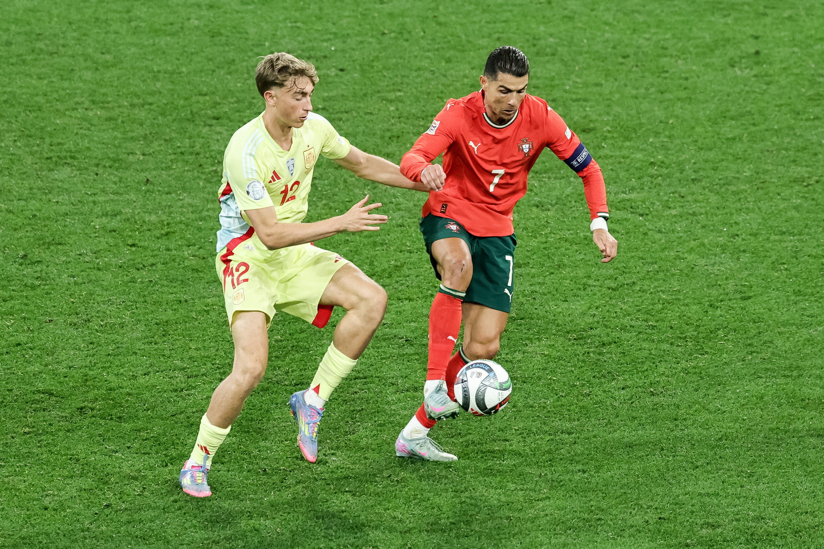 开云体育直播-关于葡萄牙前锋转会至亚洲球队，开启新征程的信息