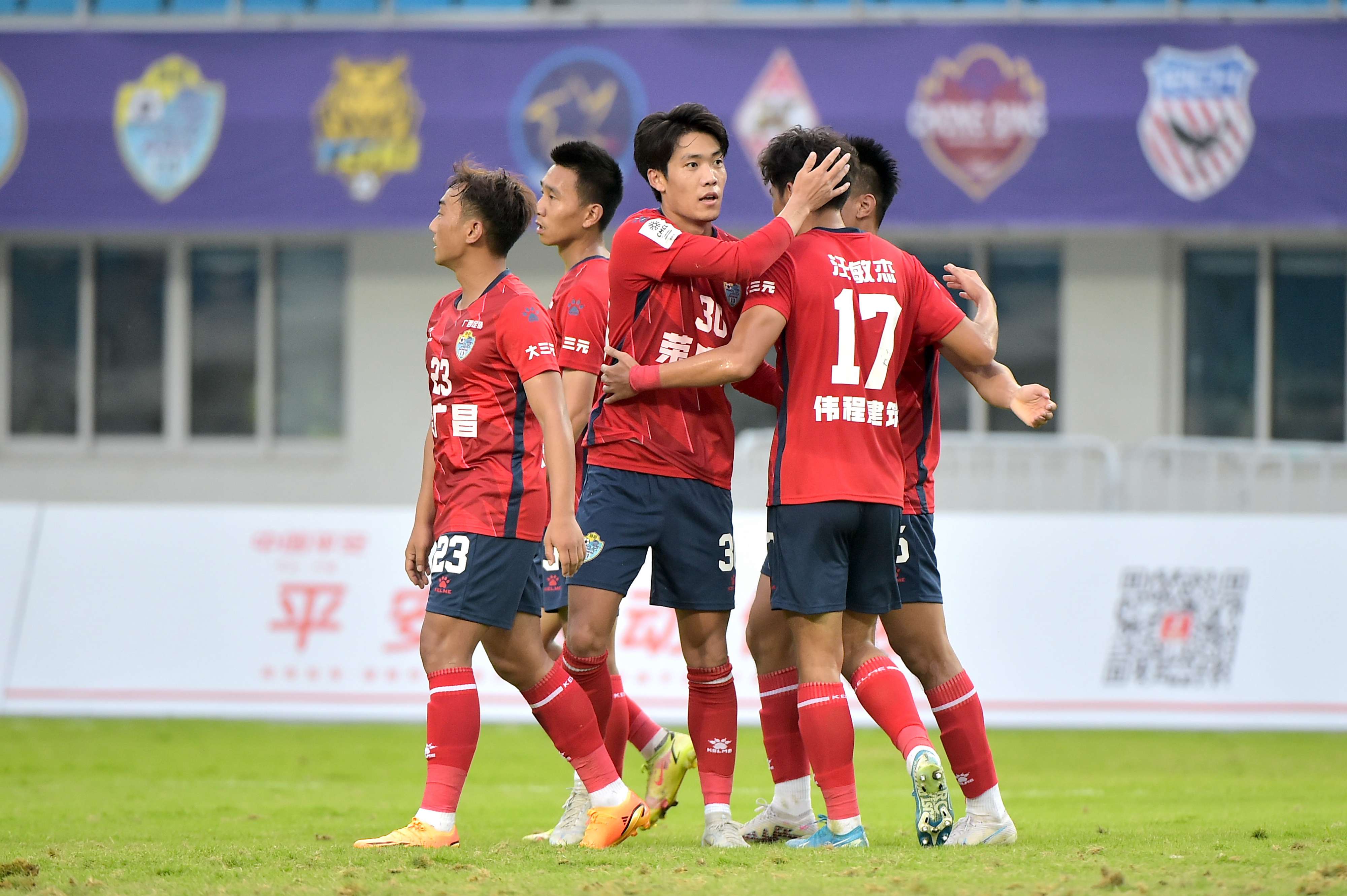 尤文图斯惊险晋级,小组头名稳固的简单介绍 尤文图斯惊险晋级,小组头名稳固的简单介绍