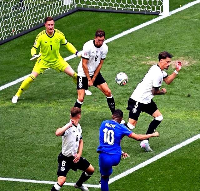 法国队轻取德国队,波尔统治全场 法国队轻取德国队,波尔统治全场