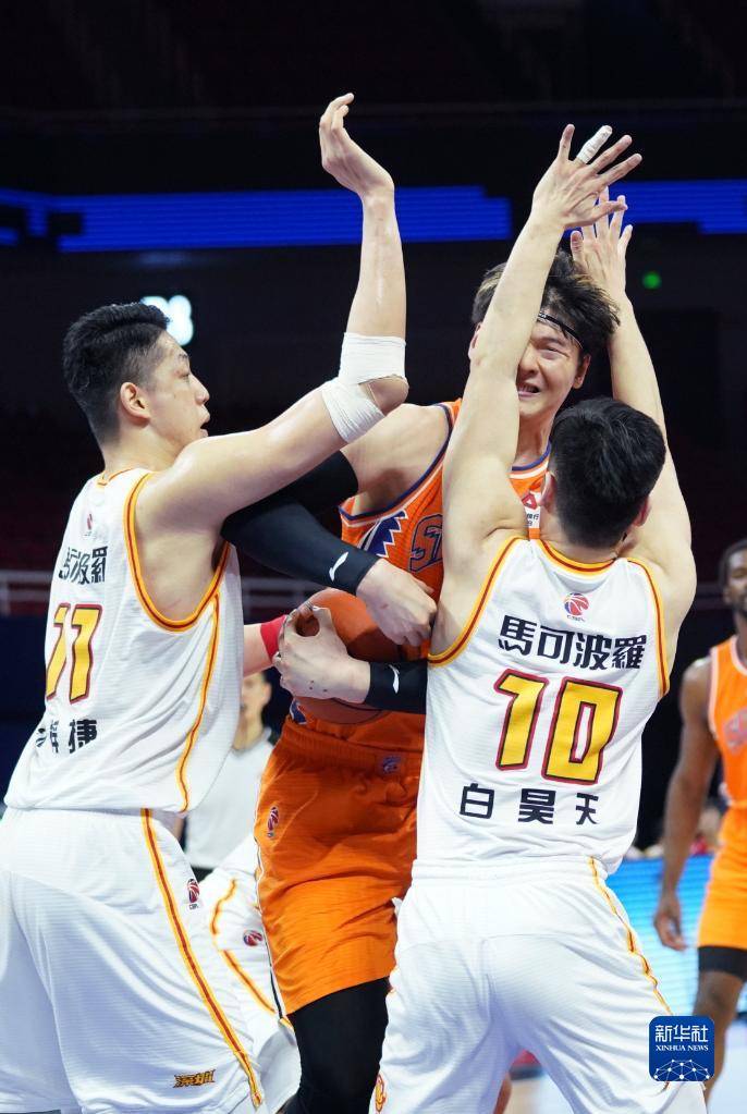 开云体育官方网站-包含福建队翻盘深圳队，王哲林惊艳四座的词条