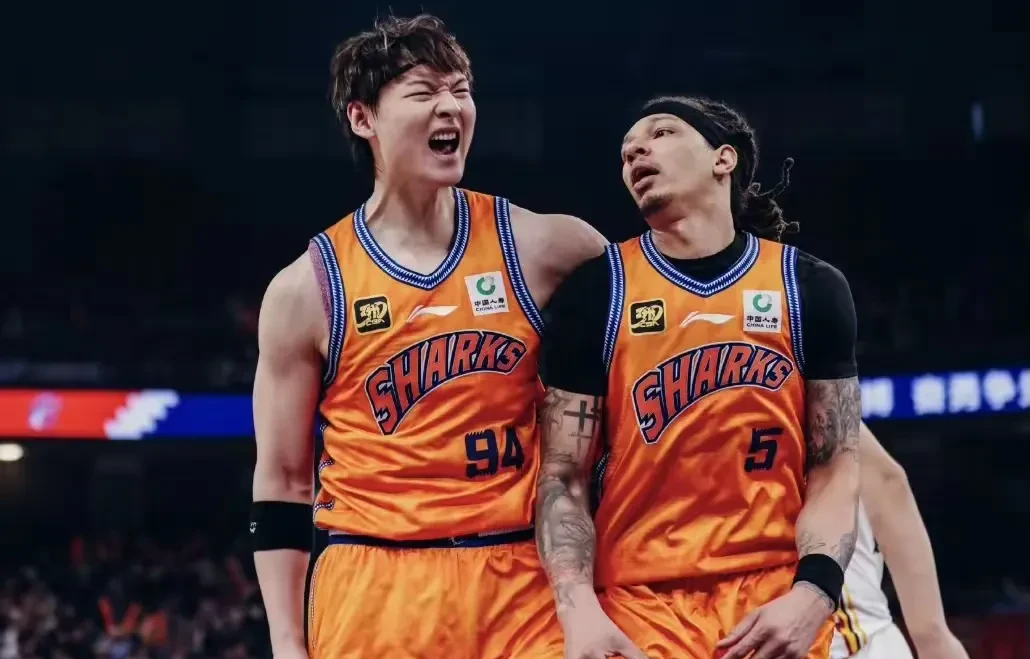 包含福建队翻盘深圳队,王哲林惊艳四座的词条 包含福建队翻盘深圳队,王哲林惊艳四座的词条