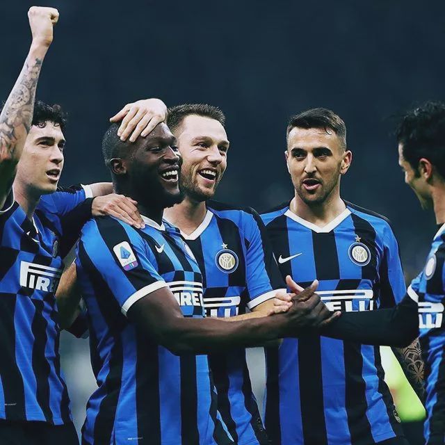 法国鏖战中国,伊布刷新纪录 法国鏖战中国,伊布刷新纪录