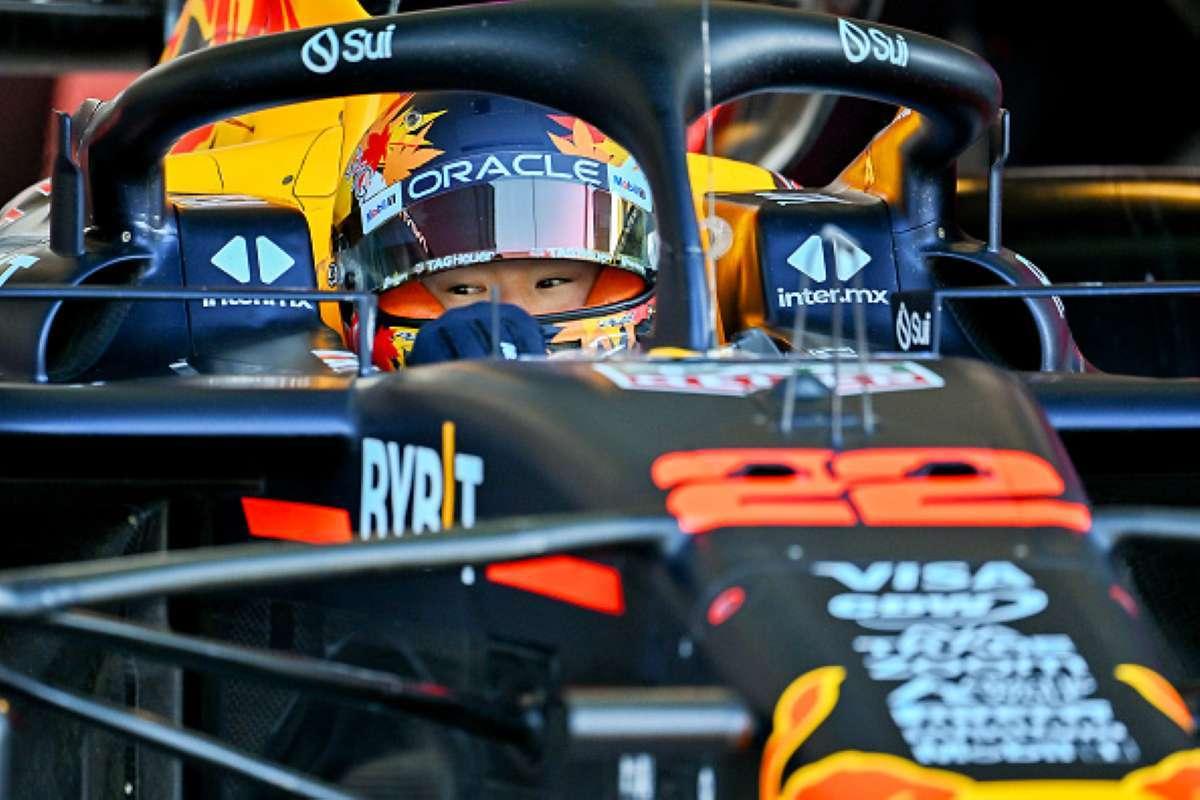 开云官方app入口-关于阿斯顿马丁鏖战红牛车队，塞恩斯高光表现的信息