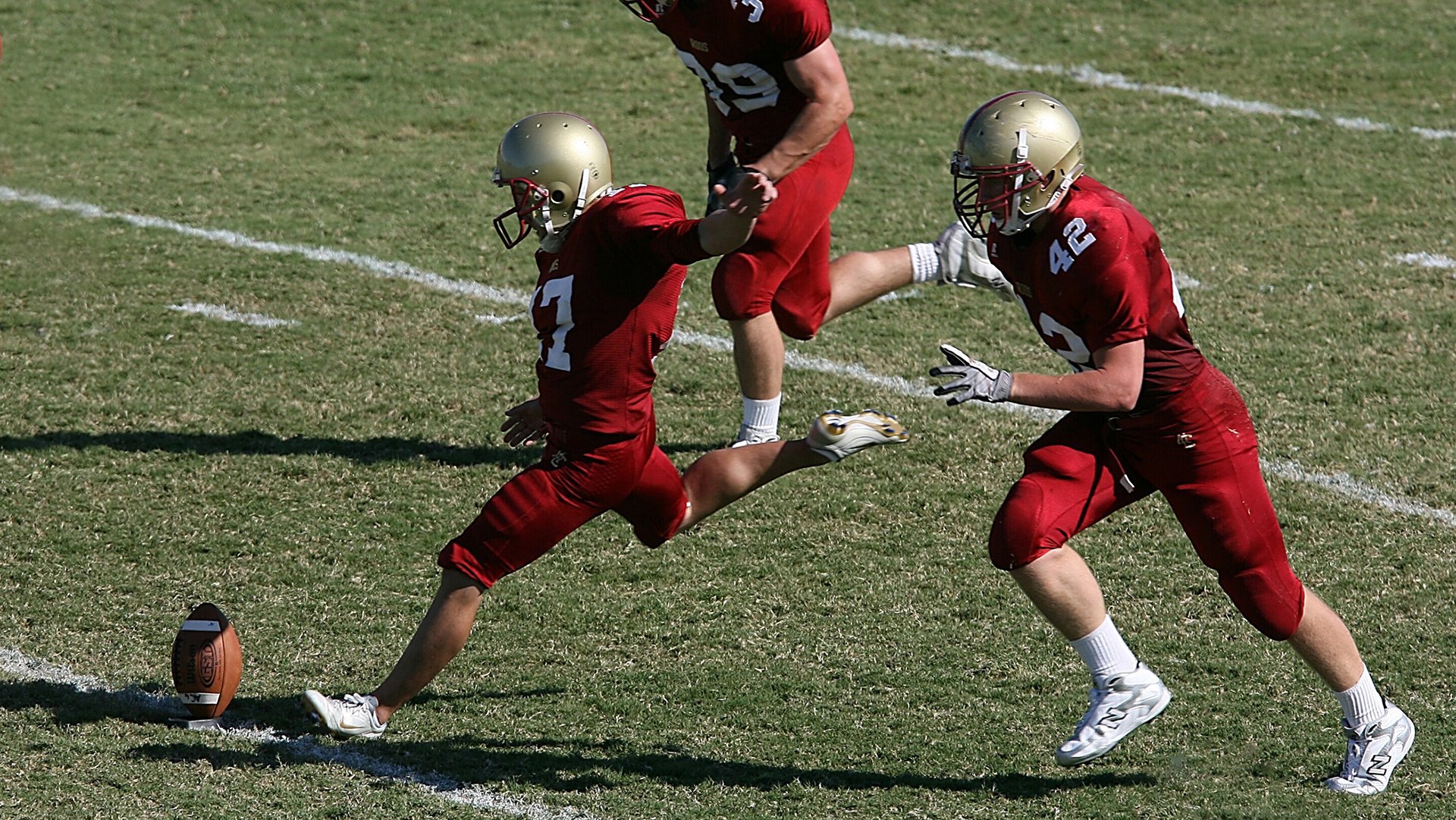 当红黑条纹遇上黄绿战袍，恩佐数据爆炸背后的足球文明对话